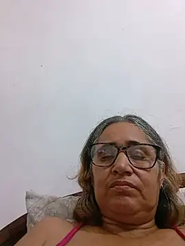 Snapshot of _candi chatting on 06/12/26, 11:42 candi online show from 06/12/26, 11:42