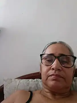 Snapshot of _candi chatting on 06/14/26, 08:11 candi online show from 06/14/26, 08:11