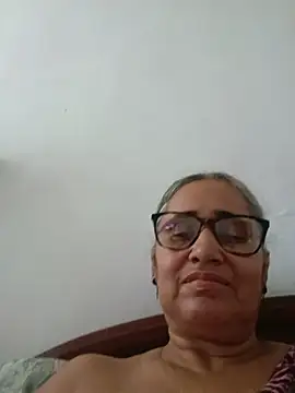 Snapshot of _candi chatting on 06/26/26, 12:53 candi online show from 06/26/26, 12:53