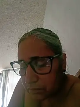 Snapshot of _candi chatting on 06/28/26, 01:17 candi online show from 06/28/26, 01:17