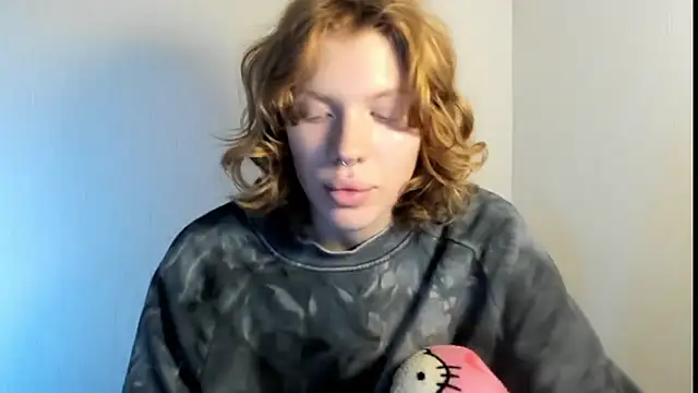 Snapshot of StellaDavis chatting on 10/16/25, 09:10 StellaDavis online show from 10/16/25, 09:10