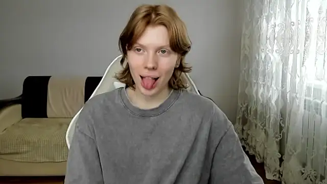 Snapshot of StellaDavis chatting on 04/06/26, 10:16 StellaDavis online show from 04/06/26, 10:16