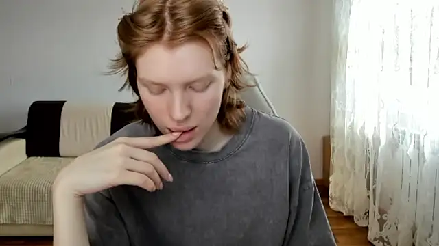Snapshot of StellaDavis chatting on 04/18/26, 11:03 StellaDavis online show from 04/18/26, 11:03