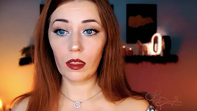 Snapshot of MissBeverlyMills chatting on 11/15/25, 02:53 MissBeverlyMills online show from 11/15/25, 02:53