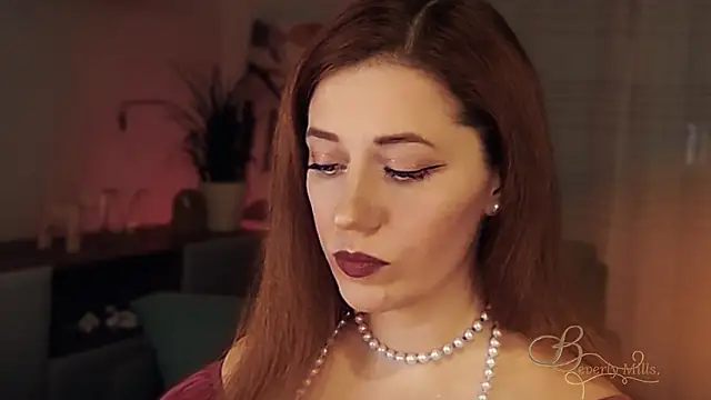 Snapshot of MissBeverlyMills chatting on 01/18/26, 04:49 MissBeverlyMills online show from 01/18/26, 04:49