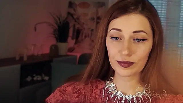 Snapshot of MissBeverlyMills chatting on 01/19/26, 07:45 MissBeverlyMills online show from 01/19/26, 07:45