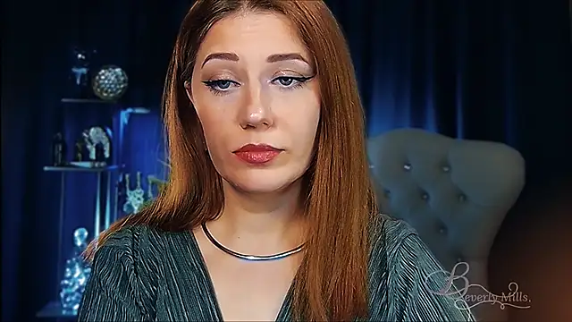 Snapshot of MissBeverlyMills chatting on 04/30/26, 04:30 MissBeverlyMills online show from 04/30/26, 04:30
