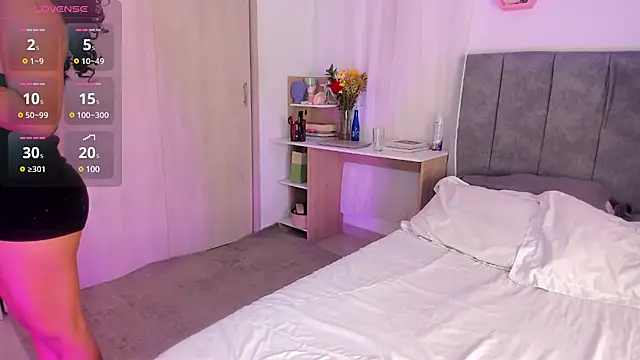 Snapshot of Melina_Ferrer1 chatting on 03/03/25, 02:48 Melina Ferrer1 online show from 03/03/25, 02:48