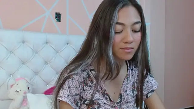 hantonella  online show from 09/25/25, 07:28