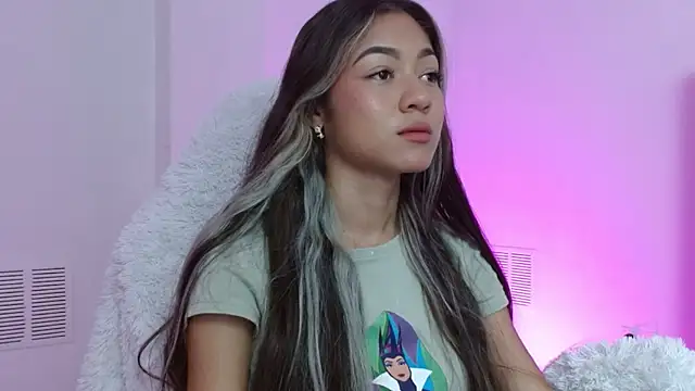 hantonella  online show from 11/07/25, 02:17