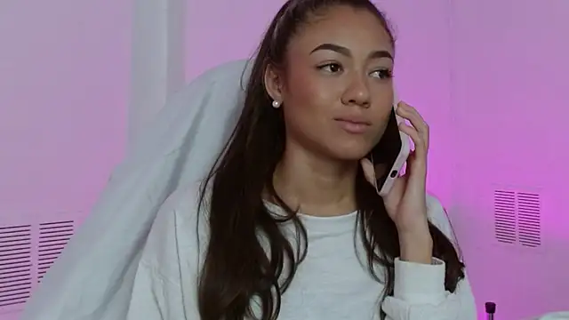 hantonella  online show from 11/21/25, 03:11