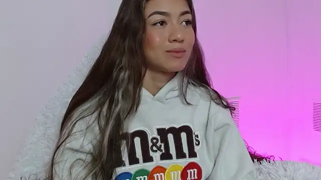 hantonella  online show from 11/26/25, 01:23