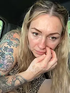 MaggieMayI89 online show from 05/25/26, 04:57