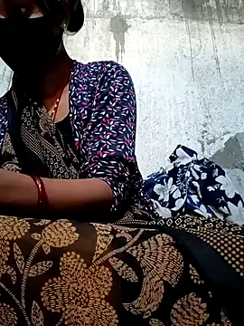 Snapshot of Anushka_Ji chatting on 02/05/25, 03:45 Anushka Ji online show from 02/05/25, 03:45