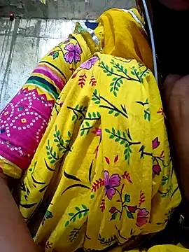 Snapshot of Anushka_Ji chatting on 02/05/25, 08:32 Anushka Ji online show from 02/05/25, 08:32