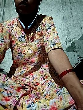 Snapshot of Anushka_Ji chatting on 02/19/25, 04:33 Anushka Ji online show from 02/19/25, 04:33