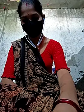 Snapshot of Anushka_Ji chatting on 02/23/25, 07:00 Anushka Ji online show from 02/23/25, 07:00