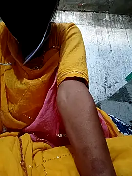 Snapshot of Anushka_Ji chatting on 03/06/25, 07:14 Anushka Ji online show from 03/06/25, 07:14