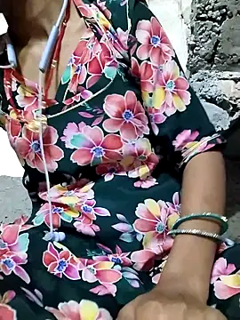 Snapshot of Anushka_Ji chatting on 09/09/25, 06:35 Anushka Ji online show from 09/09/25, 06:35