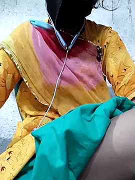 Snapshot of Anushka_Ji chatting on 10/05/25, 08:12 Anushka Ji online show from 10/05/25, 08:12