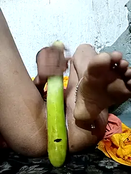 Snapshot of Anushka_Ji chatting on 11/07/25, 04:12 Anushka Ji online show from 11/07/25, 04:12