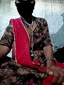 Snapshot of Anushka_Ji chatting on 12/14/25, 09:47 Anushka Ji online show from 12/14/25, 09:47