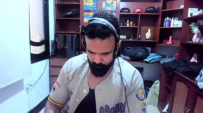 Snapshot of Drako_Argentii chatting on 12/22/24, 09:09 Drako Argentii online show from 12/22/24, 09:09