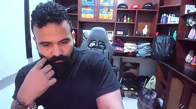 Snapshot of Drako_Argentii chatting on 12/23/24, 11:06 Drako Argentii online show from 12/23/24, 11:06