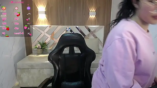 victoria castillo b online show from 10/02/25, 03:02