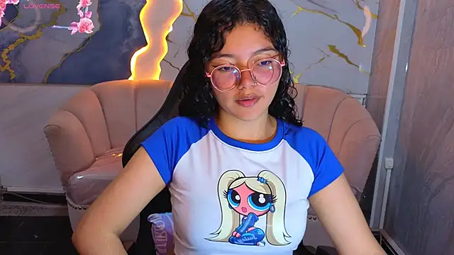 victoria castillo b online show from 05/02/26, 07:41