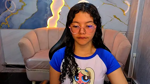 victoria castillo b online show from 05/07/26, 01:05