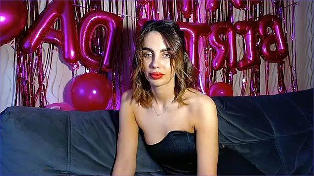 Snapshot of Find_My_Grace chatting on 02/17/26, 02:52 Find My Grace online show from 02/17/26, 02:52