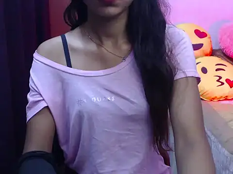 Snapshot of Angel_kiyara chatting on 10/09/25, 06:17 Angel kiyara online show from 10/09/25, 06:17