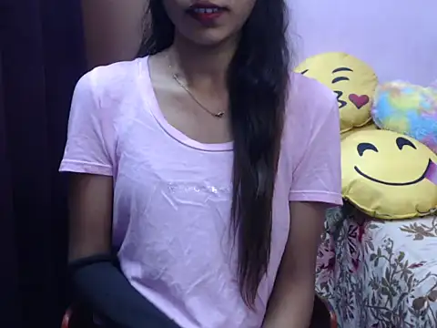 Snapshot of Angel_kiyara chatting on 10/17/25, 06:54 Angel kiyara online show from 10/17/25, 06:54