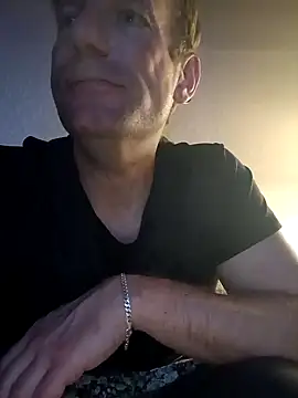 MArciQuarky online show from 02/14/25, 11:31