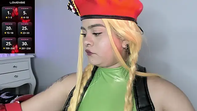 Snapshot of atena_hill chatting on 10/31/25, 05:14 atena hill online show from 10/31/25, 05:14