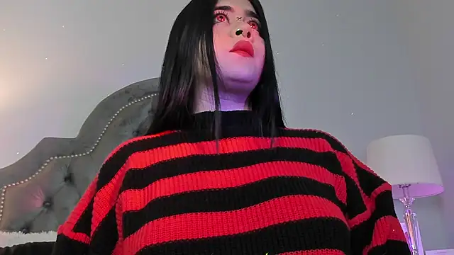 Snapshot of atena_hill chatting on 11/28/25, 07:16 atena hill online show from 11/28/25, 07:16