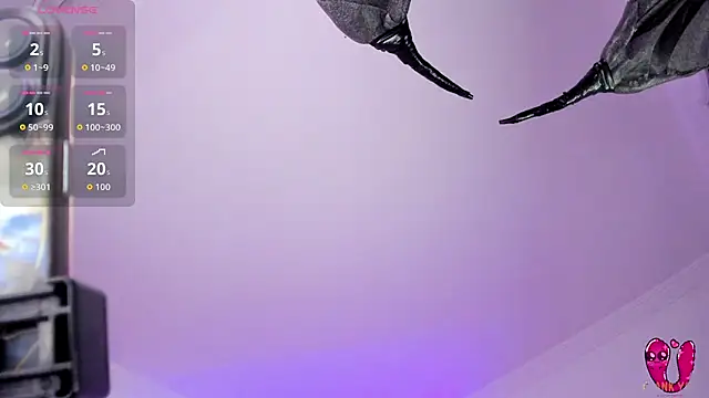 Snapshot of JulietaBomGV chatting on 12/05/25, 04:43 JulietaBomGV online show from 12/05/25, 04:43