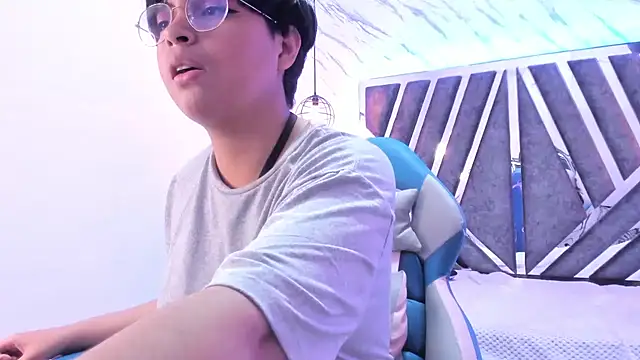 Emmapark  online show from 02/09/25, 12:39