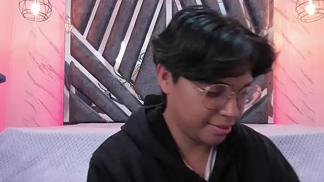 Emmapark  online show from 02/13/25, 01:29