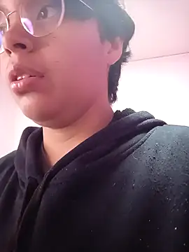 Emmapark  online show from 03/12/25, 06:44