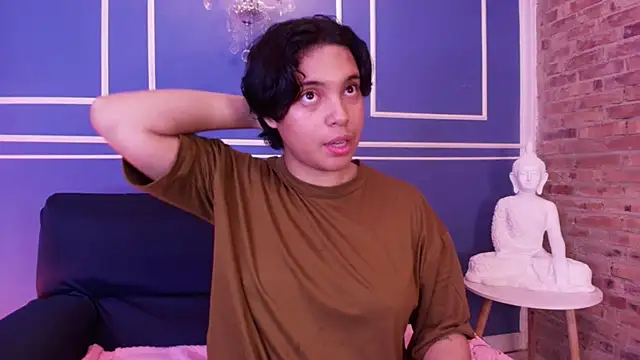 Emmapark  online show from 11/13/25, 01:04