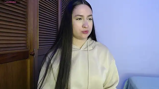 sofiaduque 26 online show from 10/16/25, 02:07