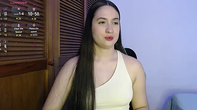 sofiaduque 26 online show from 11/05/25, 08:09