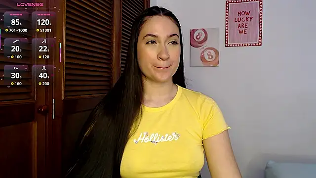 Snapshot of sofiaduque_26 chatting on 03/10/26, 06:02 sofiaduque 26 online show from 03/10/26, 06:02