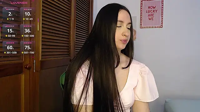 Snapshot of sofiaduque_26 chatting on 03/11/26, 08:04 sofiaduque 26 online show from 03/11/26, 08:04