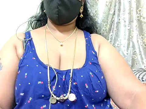 Snapshot of Pallavi-sri chatting on 02/08/25, 06:22 Pallavi-sri online show from 02/08/25, 06:22