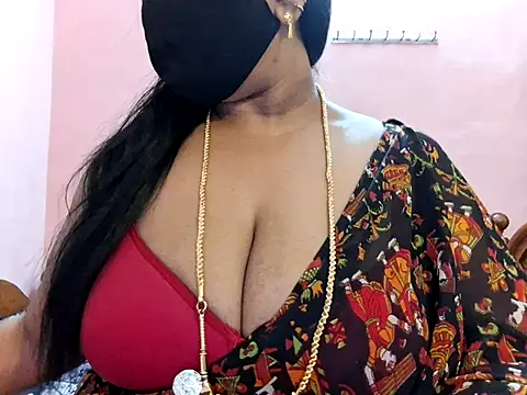 Snapshot of Pallavi-sri chatting on 09/22/25, 04:31 Pallavi-sri online show from 09/22/25, 04:31