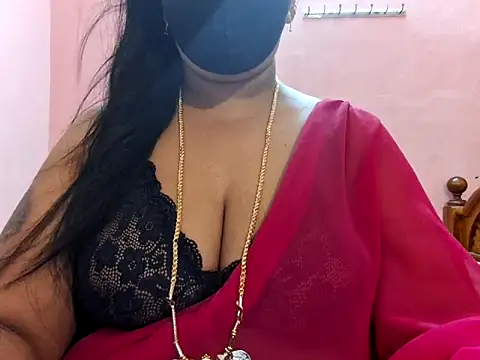 Snapshot of Pallavi-sri chatting on 10/13/25, 09:31 Pallavi-sri online show from 10/13/25, 09:31