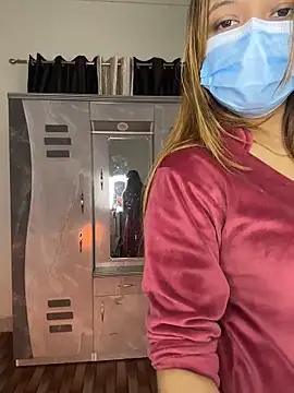 Snapshot of Jen_jennyy1 chatting on 12/27/24, 01:07 Jen jennyy1 online show from 12/27/24, 01:07